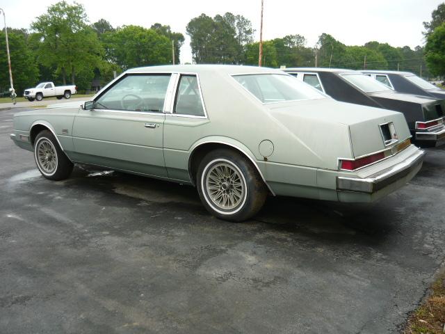 Chrysler IMPERIAL 1981 photo 2