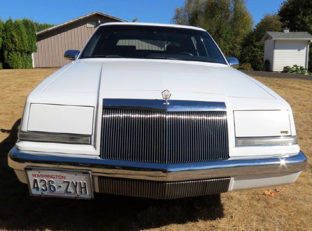 Chrysler IMPERIAL 1991 photo 3
