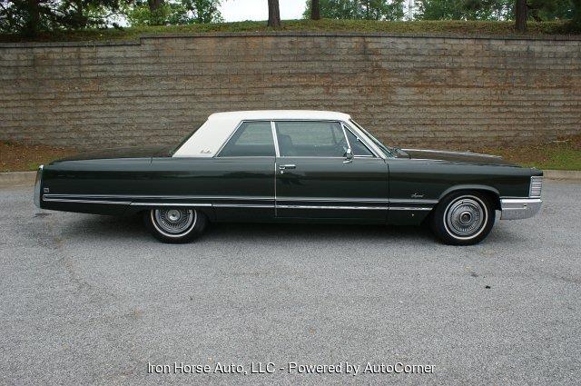 Chrysler Imperial Crown Coupe 1968 photo 0