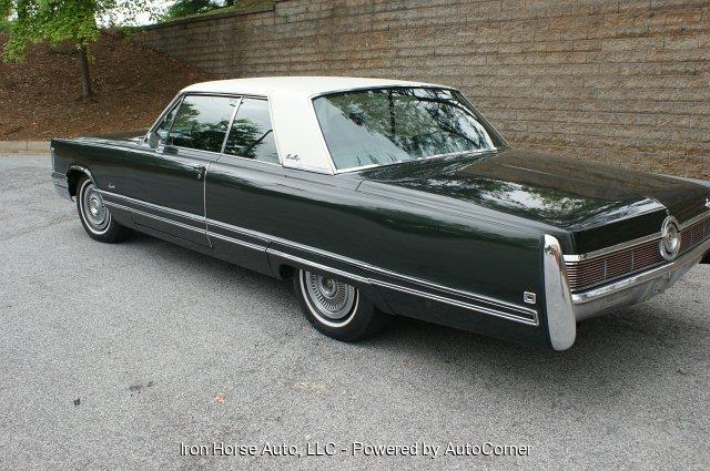 Chrysler Imperial Crown Coupe 1968 photo 2