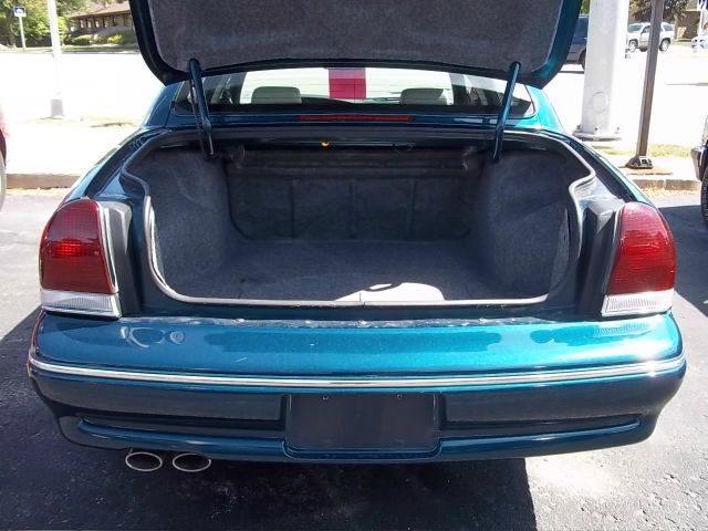 Chrysler LHS 1996 photo 3