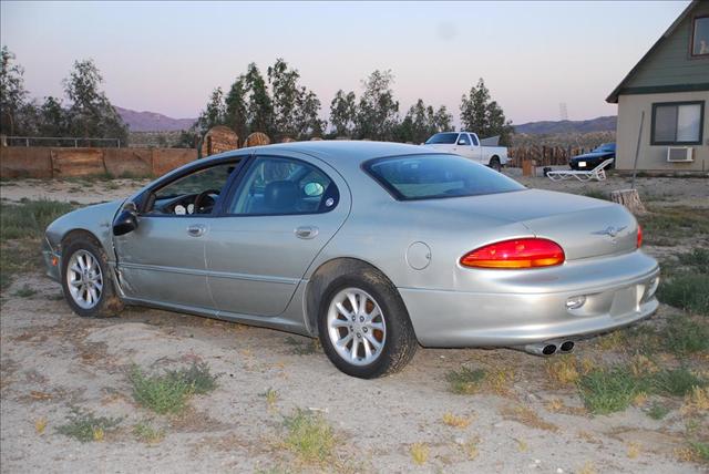 Chrysler LHS 1999 photo 2