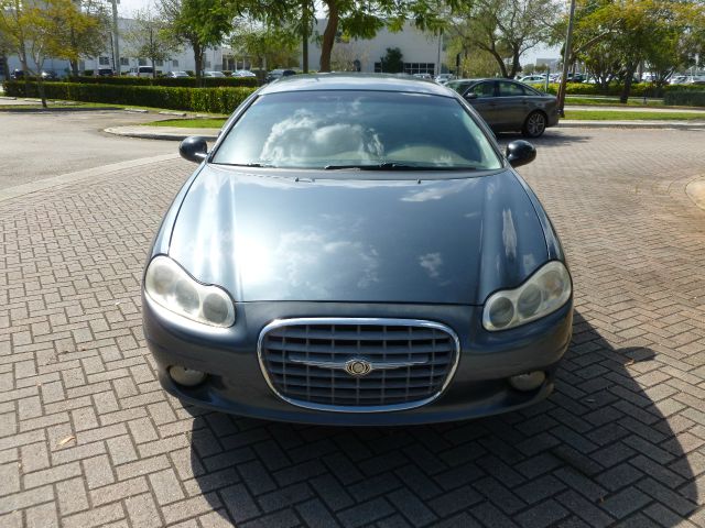 Chrysler LHS 2000 photo 3