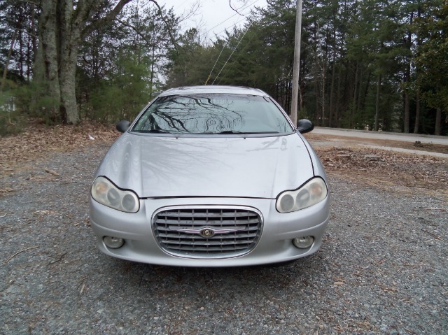 Chrysler LHS 2000 photo 3