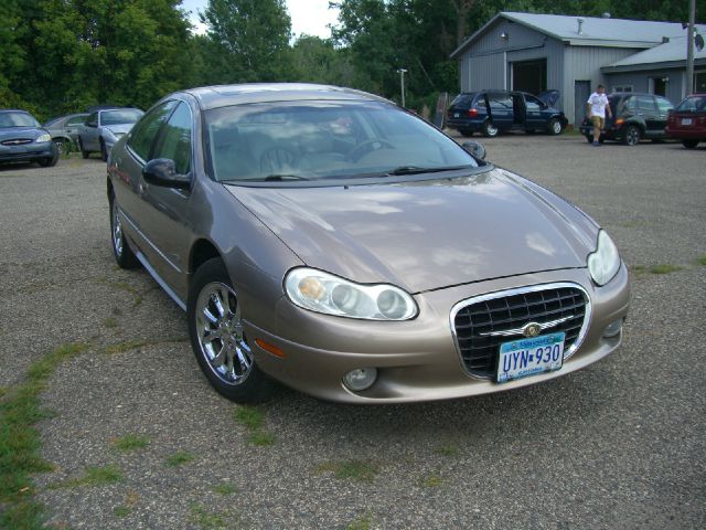Chrysler LHS 2000 photo 1
