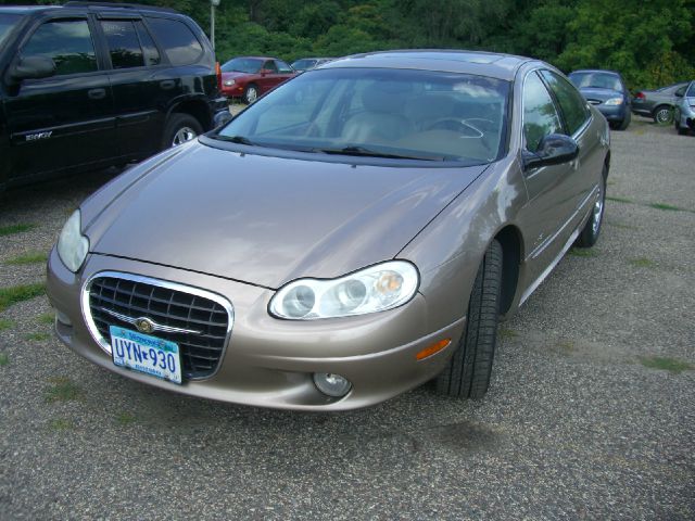 Chrysler LHS 2000 photo 2