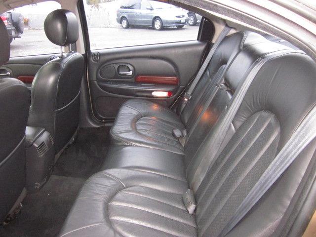 Chrysler LHS 2001 photo 4