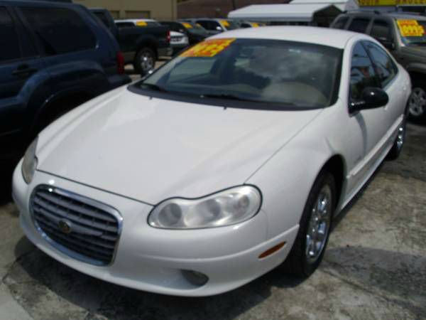 Chrysler LHS 2001 photo 3