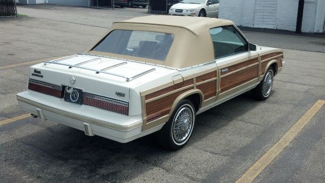 Chrysler Lebaron 1983 photo 1