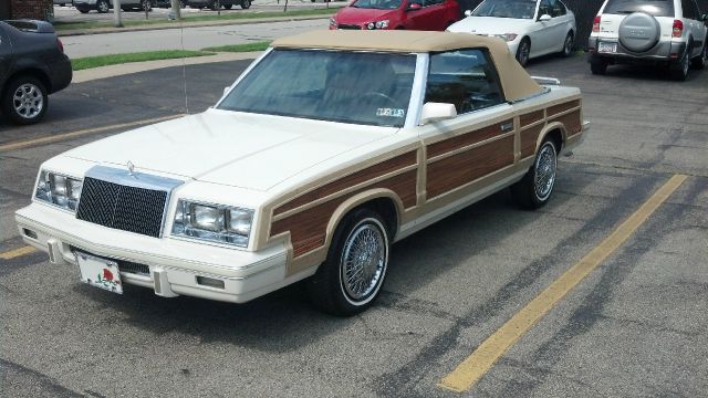 Chrysler Lebaron 1983 photo 4