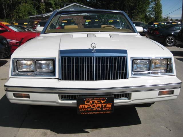 Chrysler Lebaron 1985 photo 2