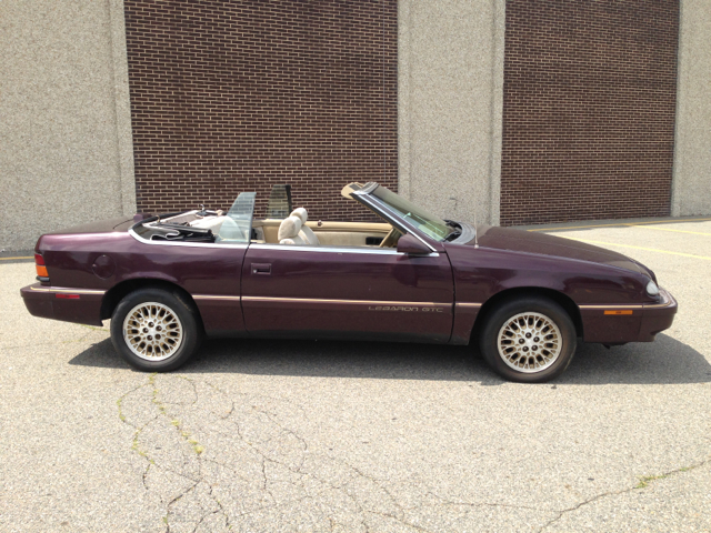 Chrysler Lebaron 1995 photo 3