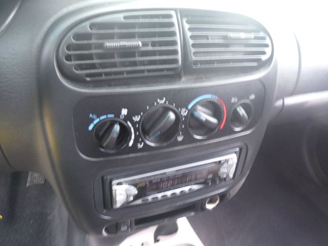 Chrysler Neon 2000 photo 1