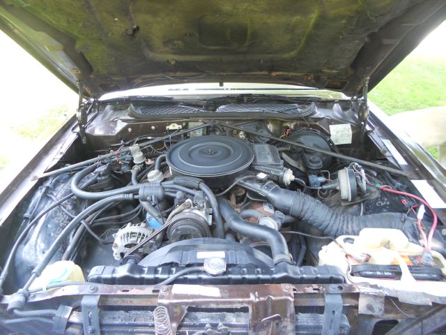 Chrysler Newport 1981 photo 1