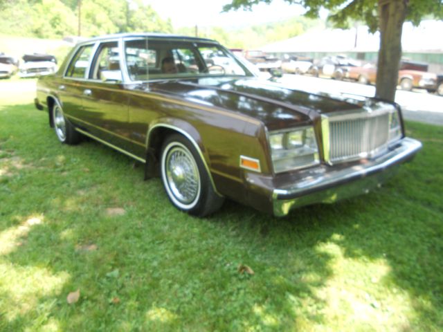 Chrysler Newport 1981 photo 17