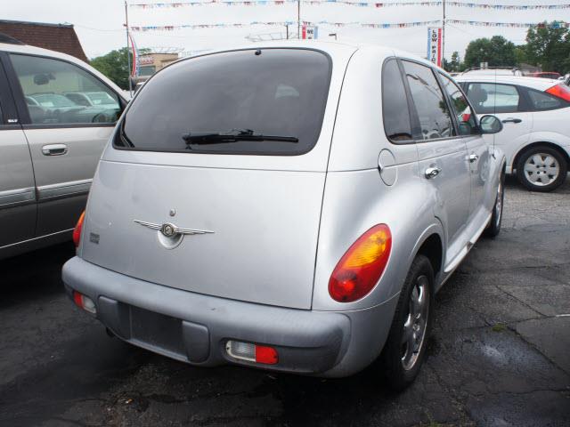 Chrysler PT Cruiser 2001 photo 2