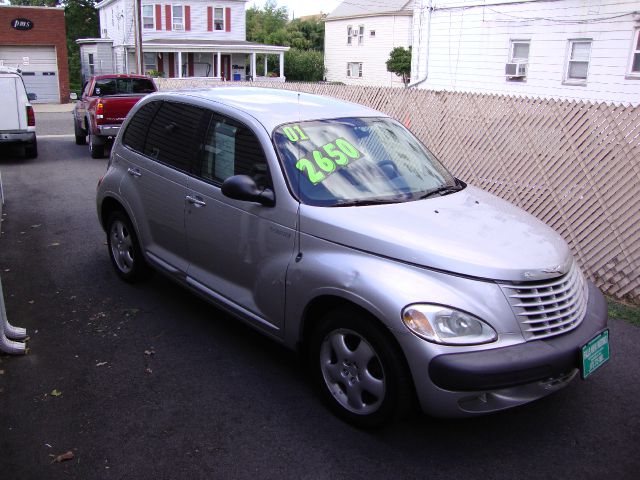 Chrysler PT Cruiser 2001 photo 2