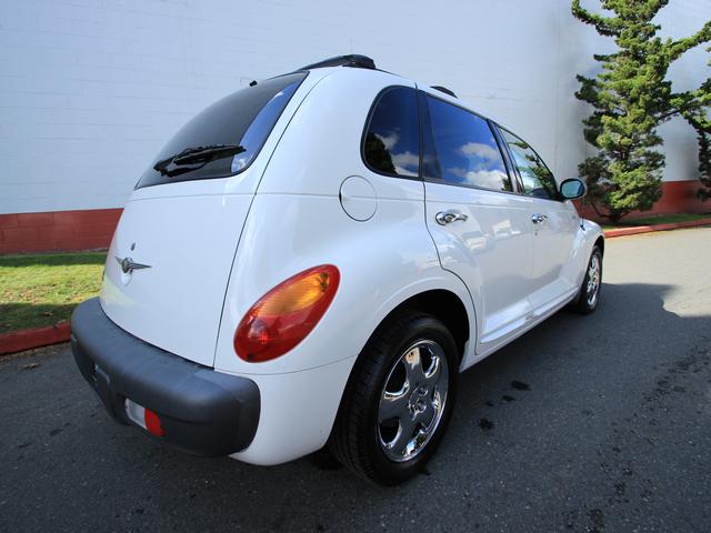 Chrysler PT Cruiser 2002 photo 1