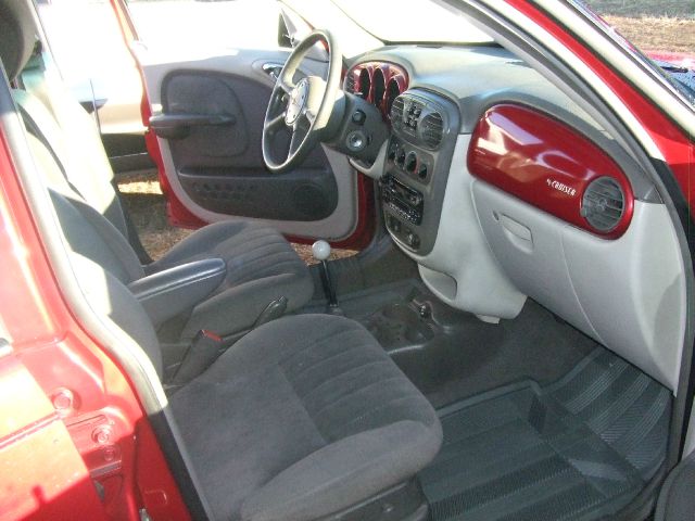 Chrysler PT Cruiser 2002 photo 2