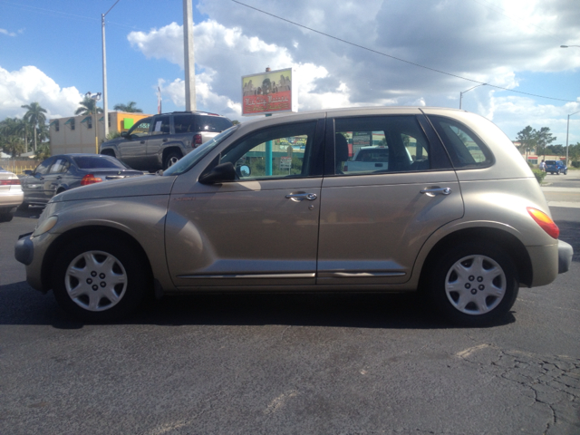Chrysler PT Cruiser 2002 photo 1