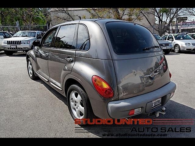 Chrysler PT Cruiser 2002 photo 2
