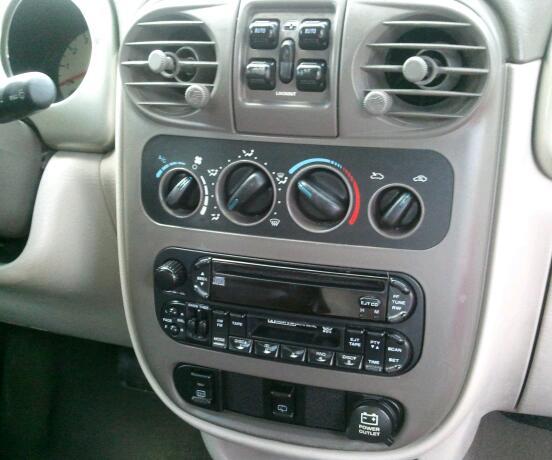 Chrysler PT Cruiser 2002 photo 2