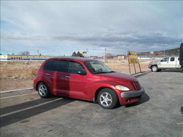 Chrysler PT Cruiser 2007 Ford ZX5 S Hatchback
