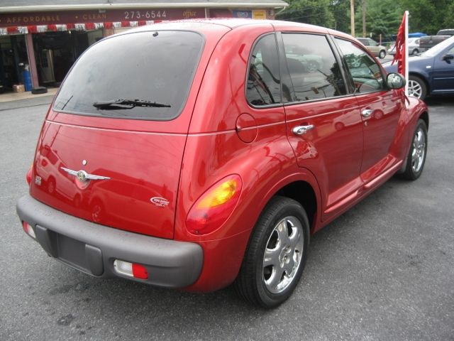 Chrysler PT Cruiser 2002 photo 1