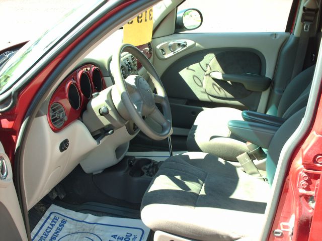 Chrysler PT Cruiser 2002 photo 2