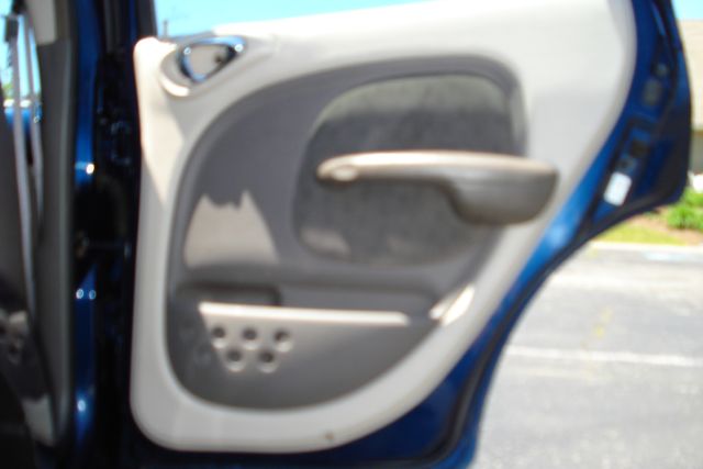 Chrysler PT Cruiser 2002 photo 18