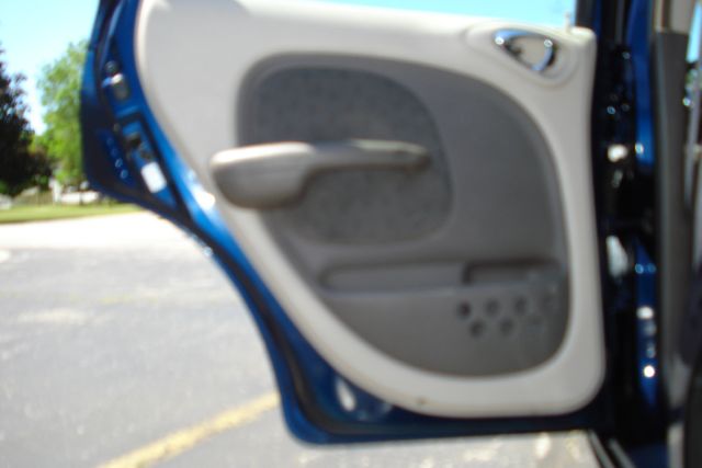 Chrysler PT Cruiser 2002 photo 24