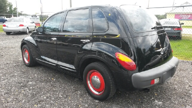 Chrysler PT Cruiser Base SUV