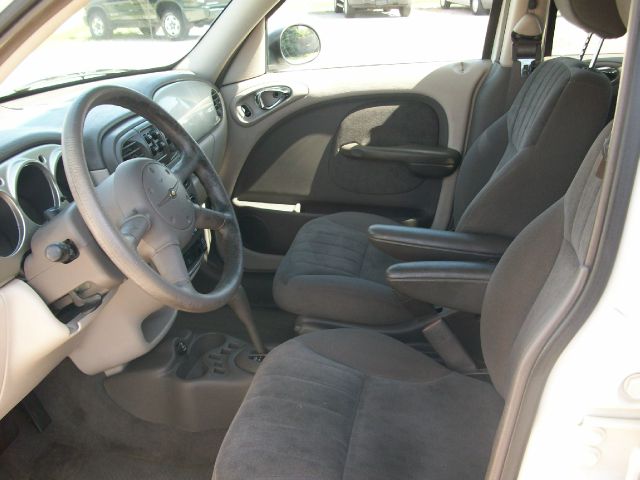 Chrysler PT Cruiser 2002 photo 1