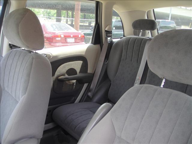 Chrysler PT Cruiser 2002 photo 1