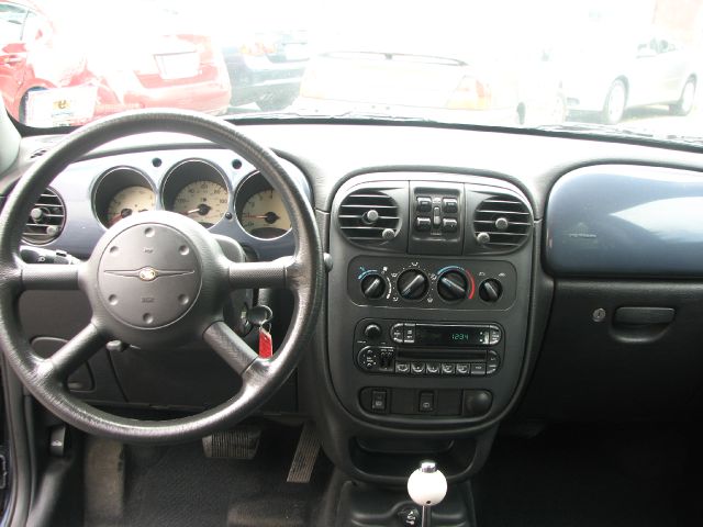 Chrysler PT Cruiser 2003 photo 11