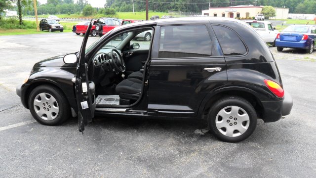 Chrysler PT Cruiser 2003 photo 2