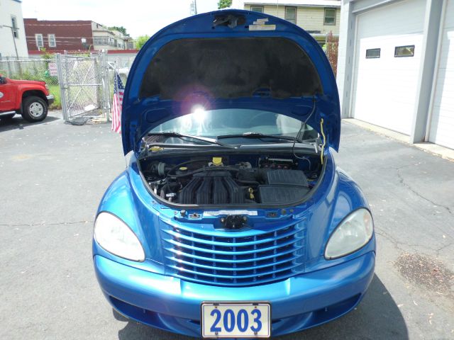 Chrysler PT Cruiser 2003 photo 2