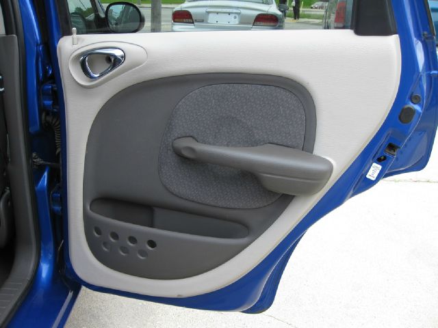 Chrysler PT Cruiser 2003 photo 19