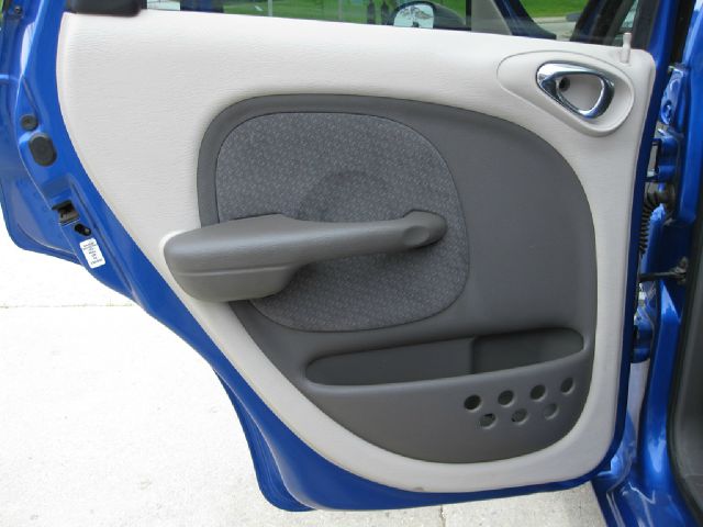 Chrysler PT Cruiser 2003 photo 3