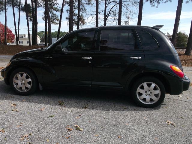 Chrysler PT Cruiser 2004 photo 2