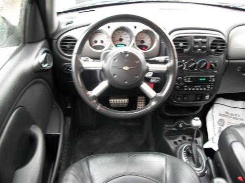Chrysler PT Cruiser 2004 photo 2