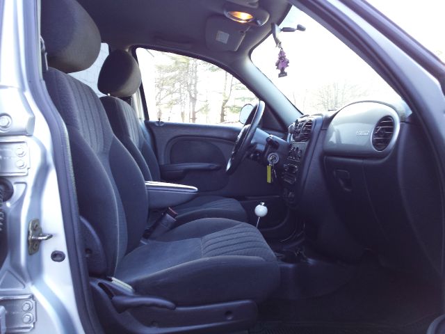 Chrysler PT Cruiser 2004 photo 3