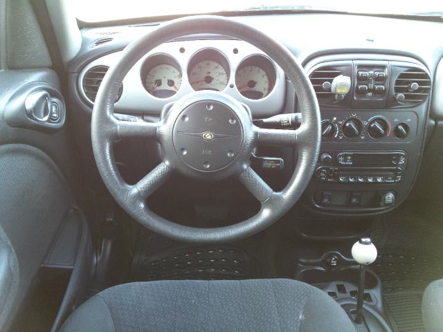 Chrysler PT Cruiser 2004 photo 4