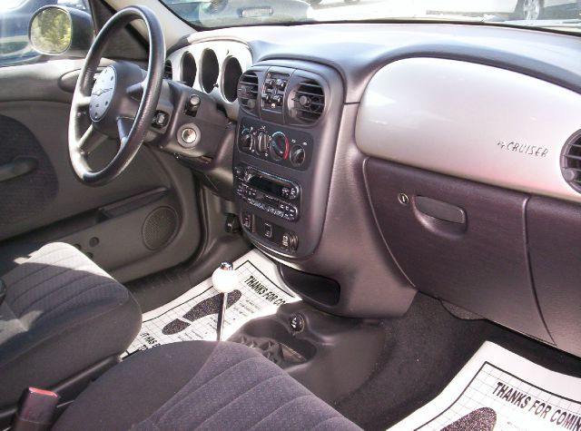 Chrysler PT Cruiser 2004 photo 1