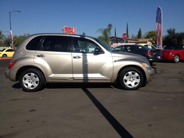 Chrysler PT Cruiser 2004 photo 2