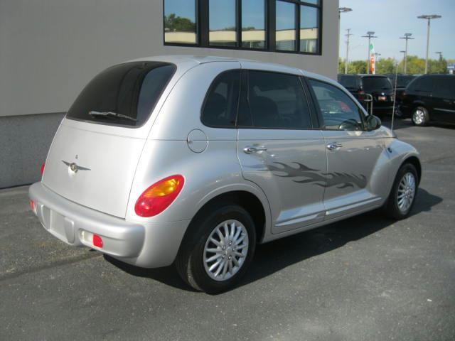 Chrysler PT Cruiser 2004 photo 1