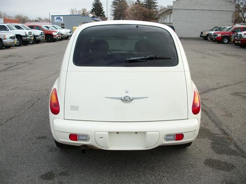 Chrysler PT Cruiser 2004 photo 2