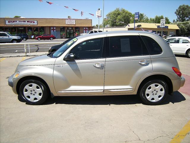 Chrysler PT Cruiser 2004 photo 1