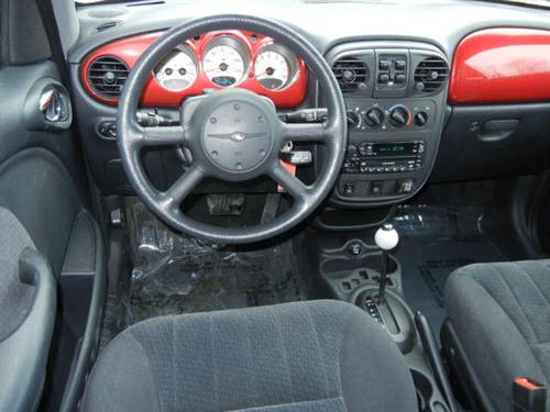 Chrysler PT Cruiser 2004 photo 2