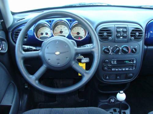Chrysler PT Cruiser 2004 photo 2